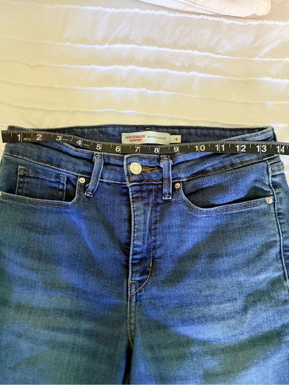 Levi Strauss & Co Signature Mid Rise Bootcut Size 4 - Picture 12 of 15